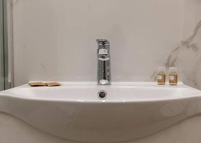 Posterla22 Ensuite 3*