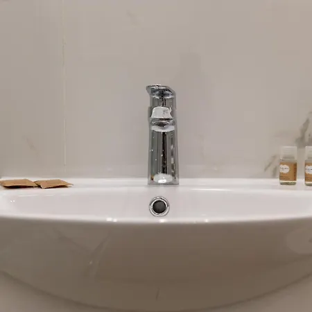 Posterla22 Ensuite 3*